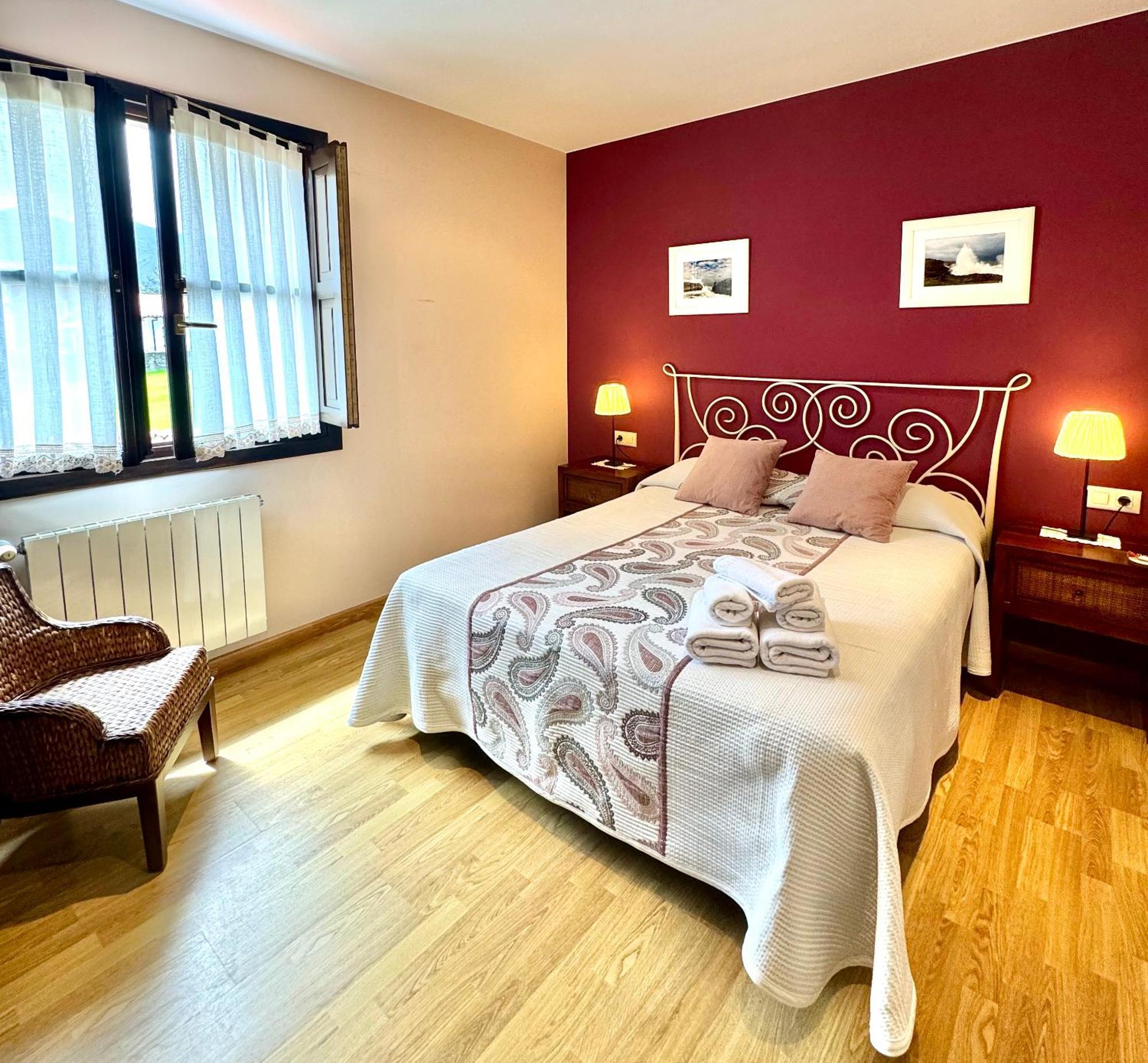 Hotel Rural El Texeu Parres de Llanes Extérieur photo